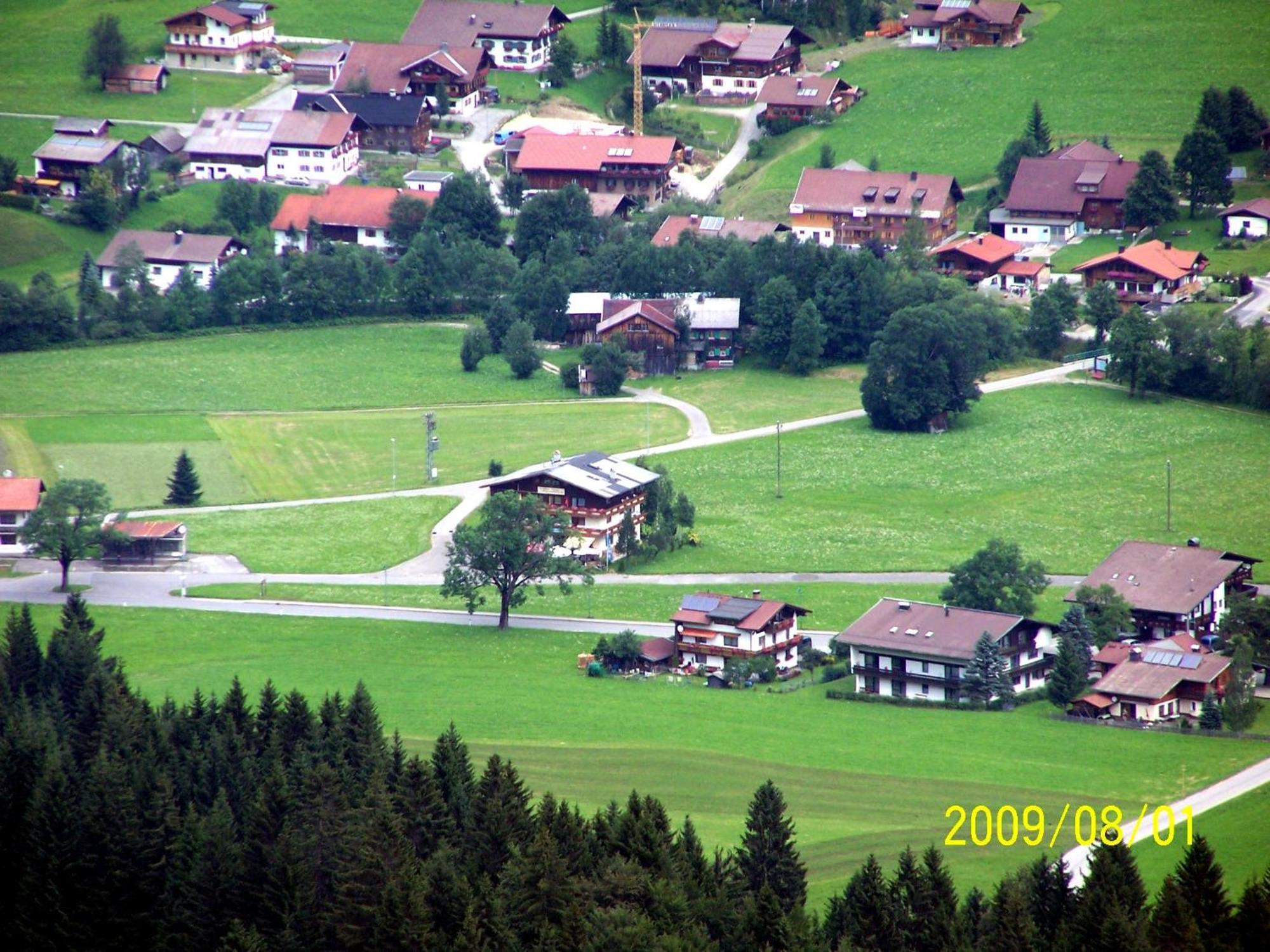 Pension Alpenblick Schattwald Bagian luar foto