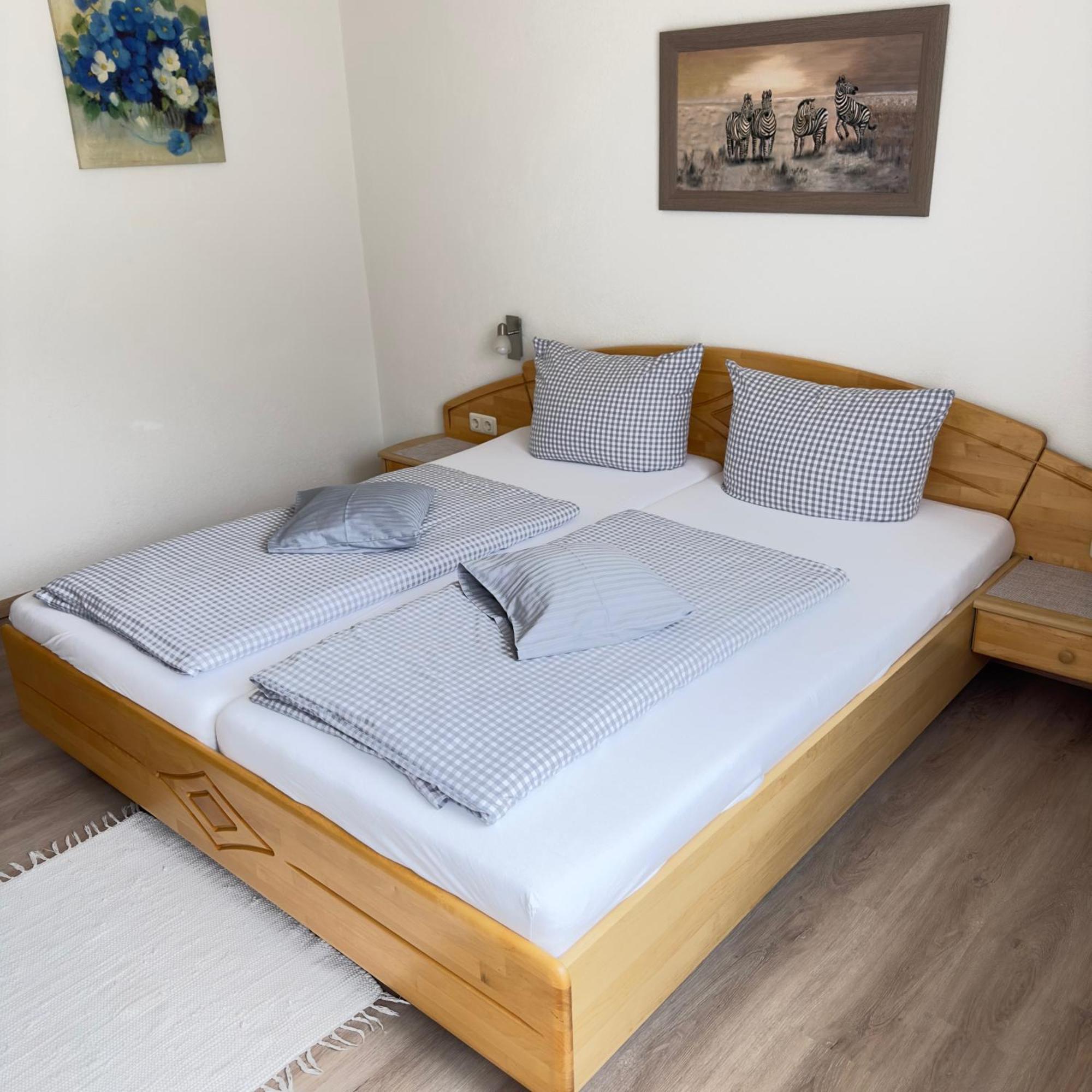 Pension Alpenblick Schattwald Bagian luar foto