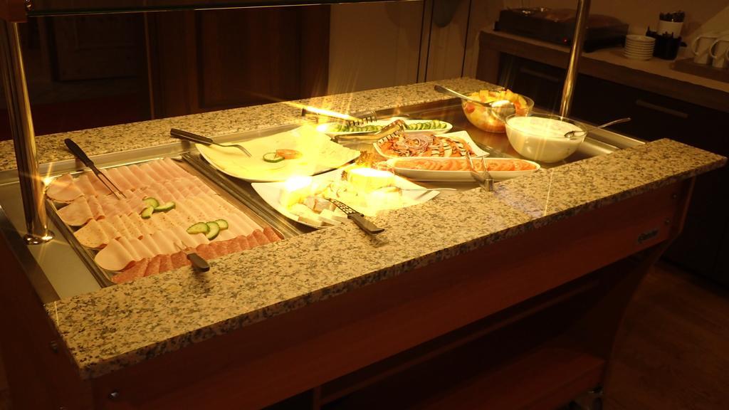 Pension Alpenblick Schattwald Bagian luar foto